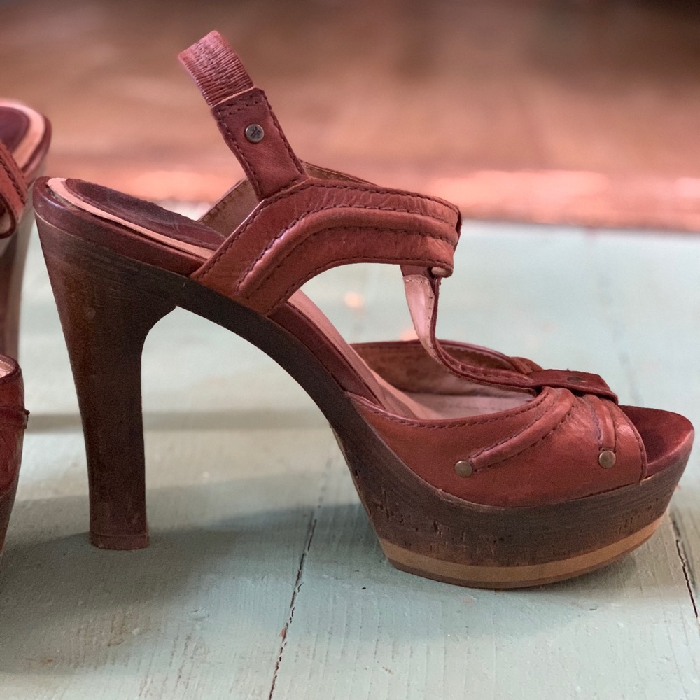 Frye Heels size 9